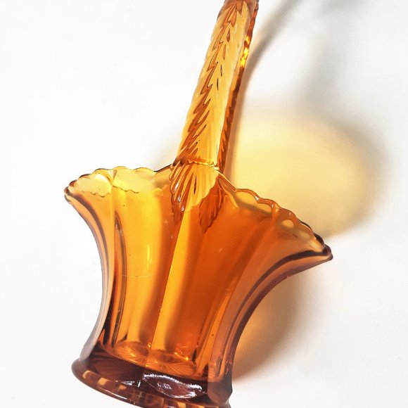 VTG Amber Depresion Glass Bridal Basket Vase Paneled Scalloped Edge 30s Art Deco - Picture 9 of 10